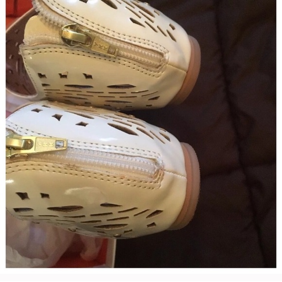 Anthropologie Miss Albright Jetta Cutout Sandals - Picture 6 of 8